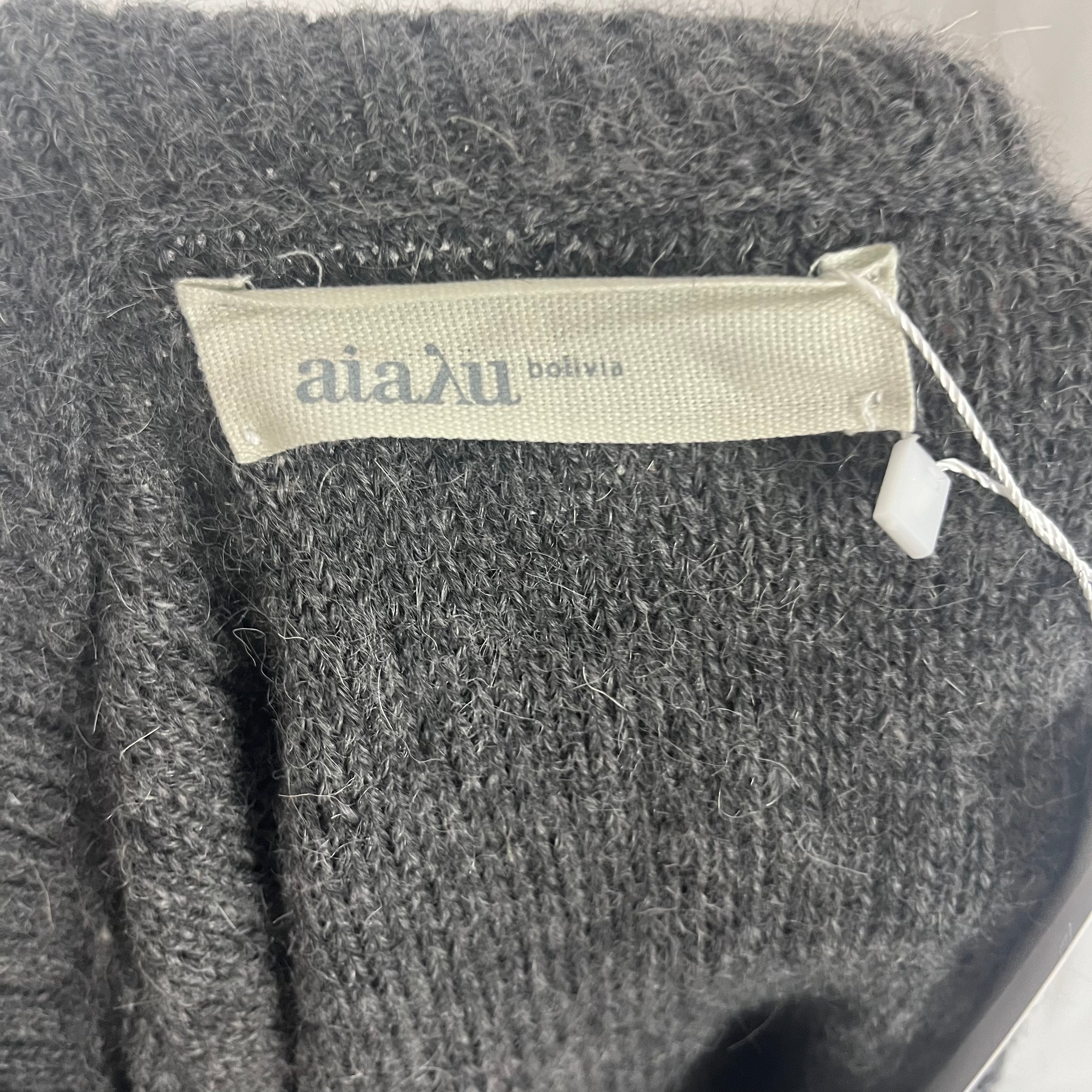 Aiayu grey Bolivian baby llama wool sweater, size M.