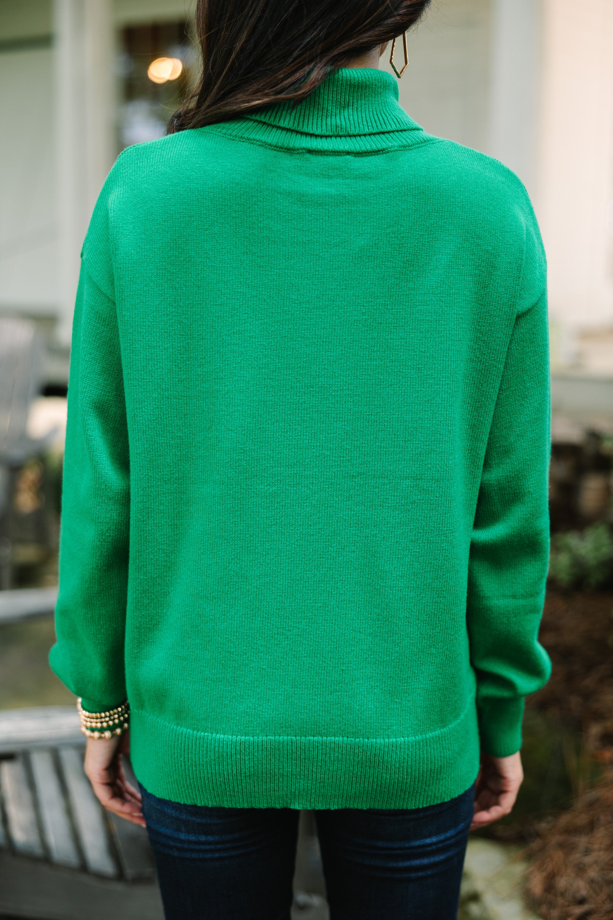 Best Kelly Green Turtleneck Sweater: Optimize Your Style