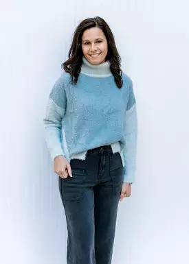 Blue Gray Contrast Sweater - Search Result: Stylish Blue Gray Sweater with a Striking Contrast