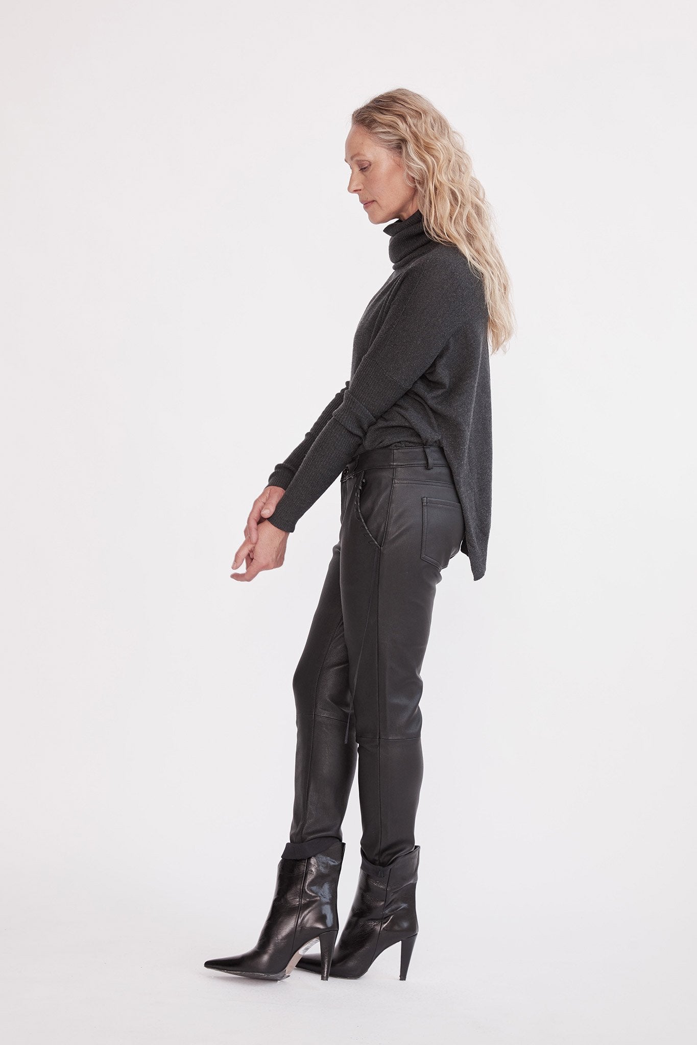 Bondi black leather pants