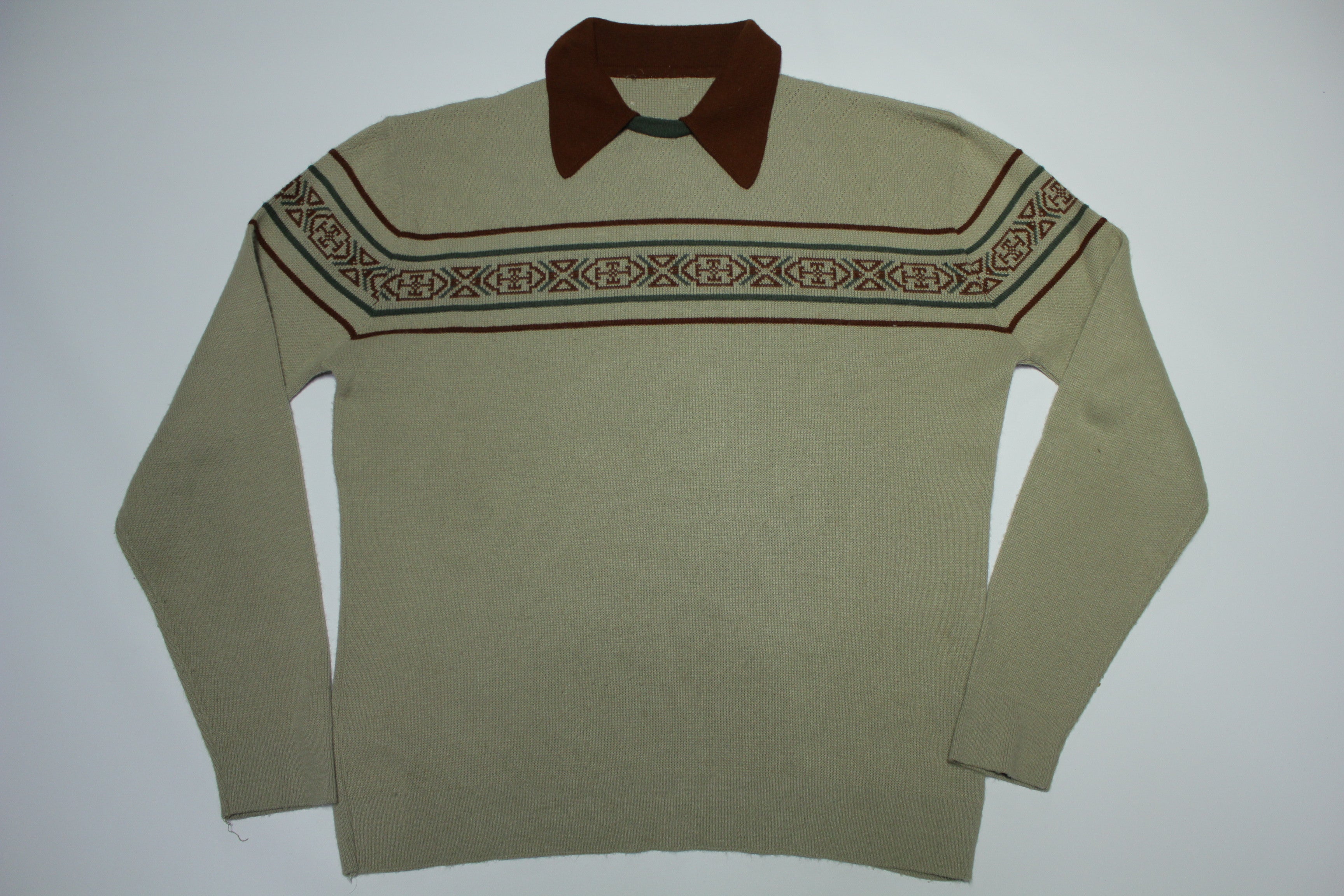 Brown Collar 1960s Family Photo Sweater