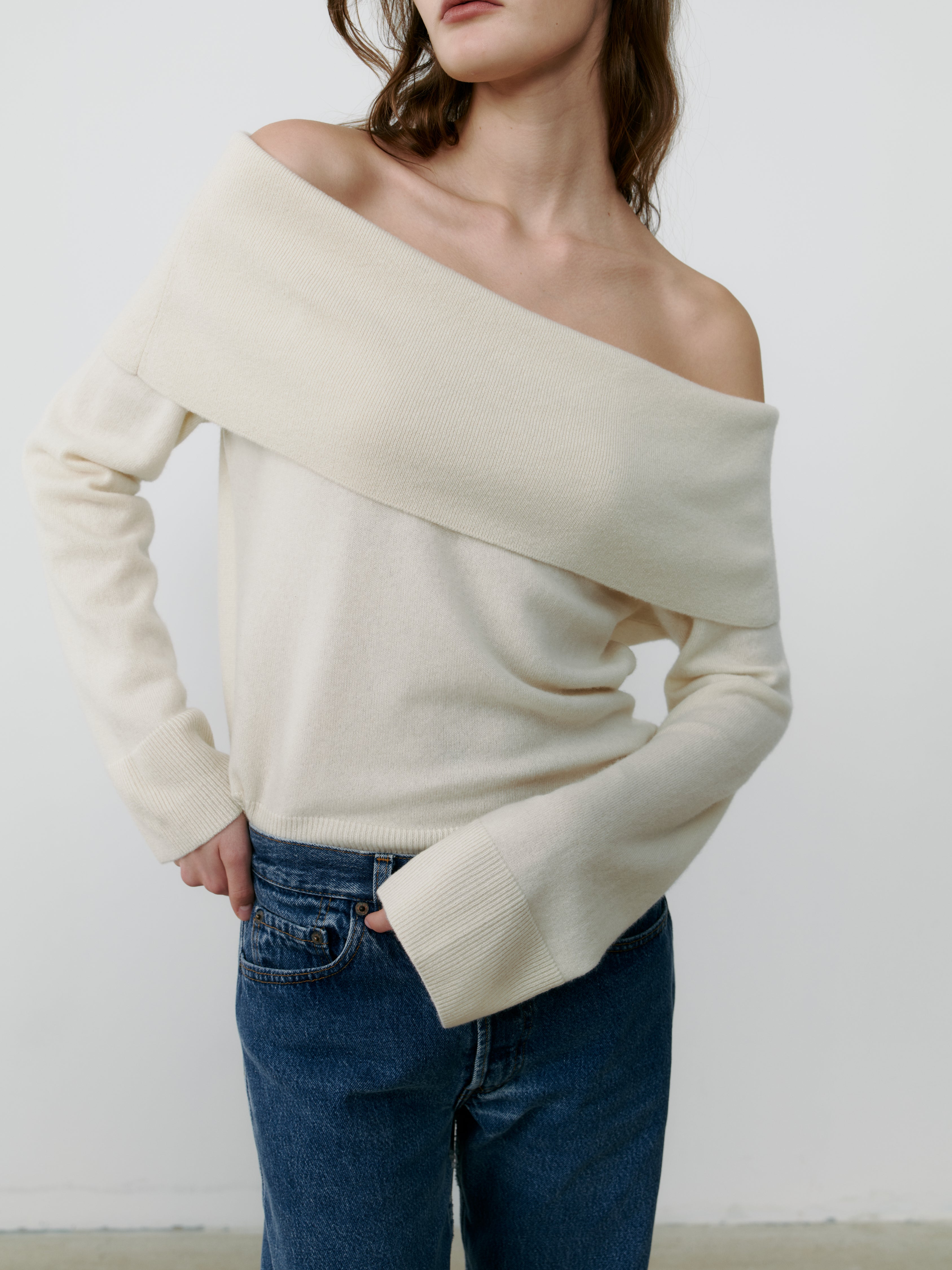 Cashmere Off Shoulder Sweater - Eco White.