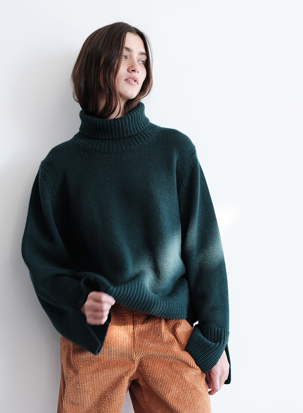 Cashmere Turtleneck Sweater in Rainforest