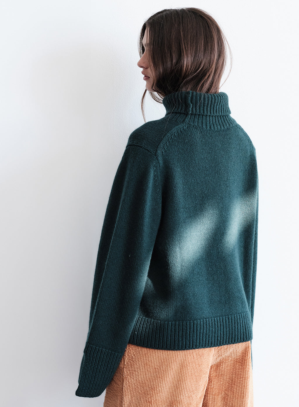 Cashmere Turtleneck Sweater in Rainforest