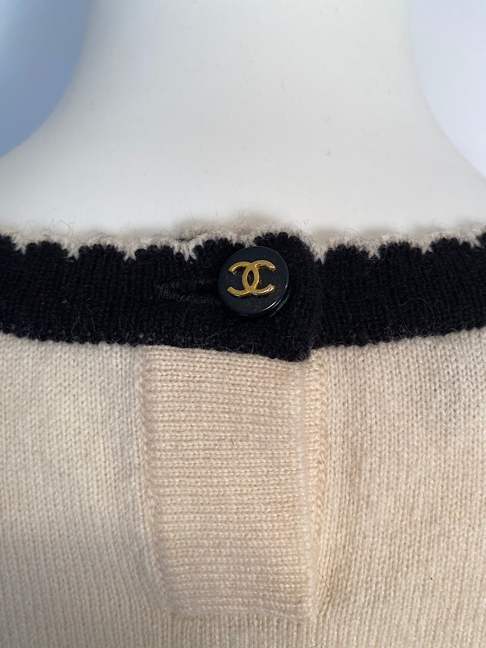 Chanel Winter White Sweater Top Blouse Size 6