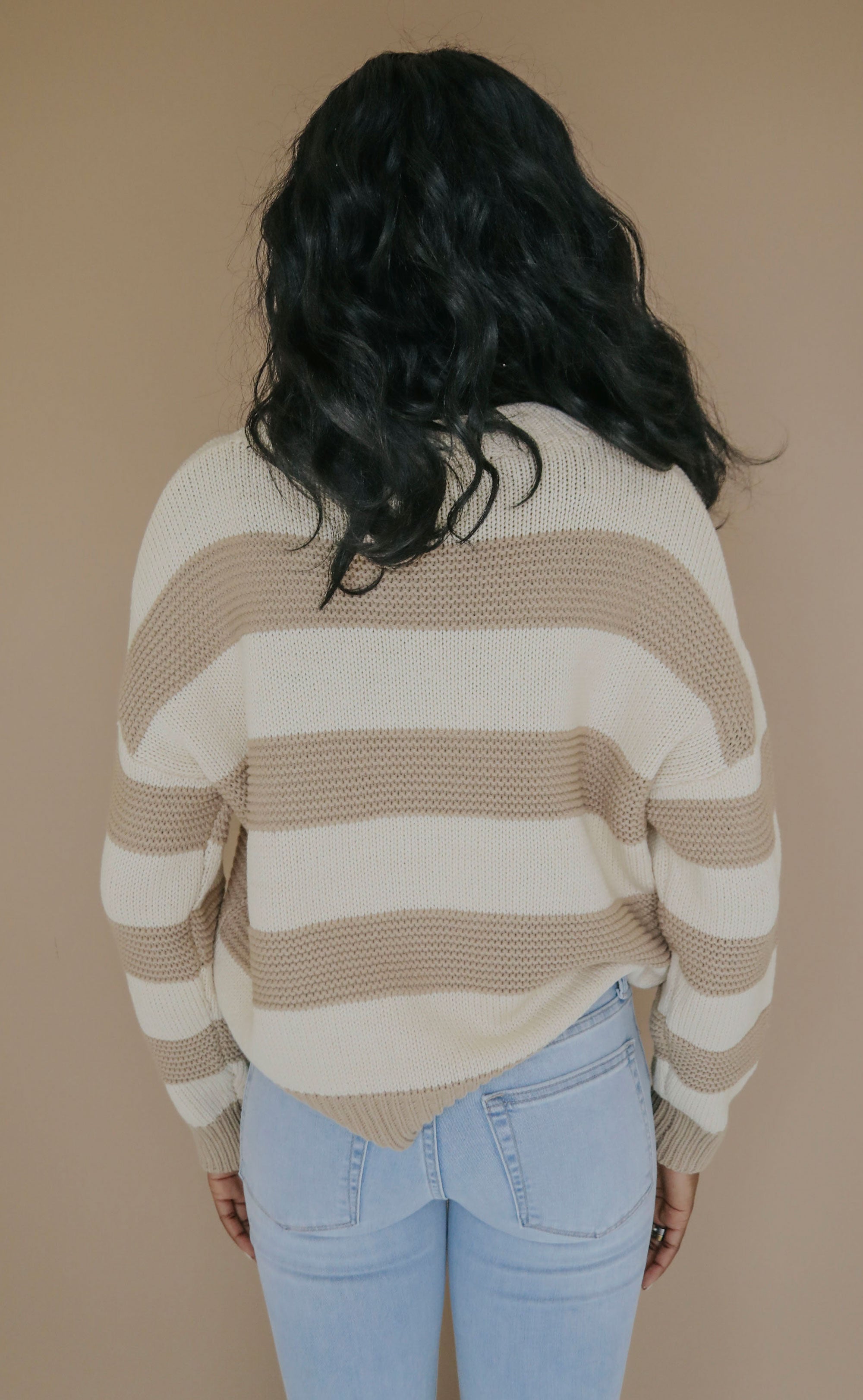 closed case sweater