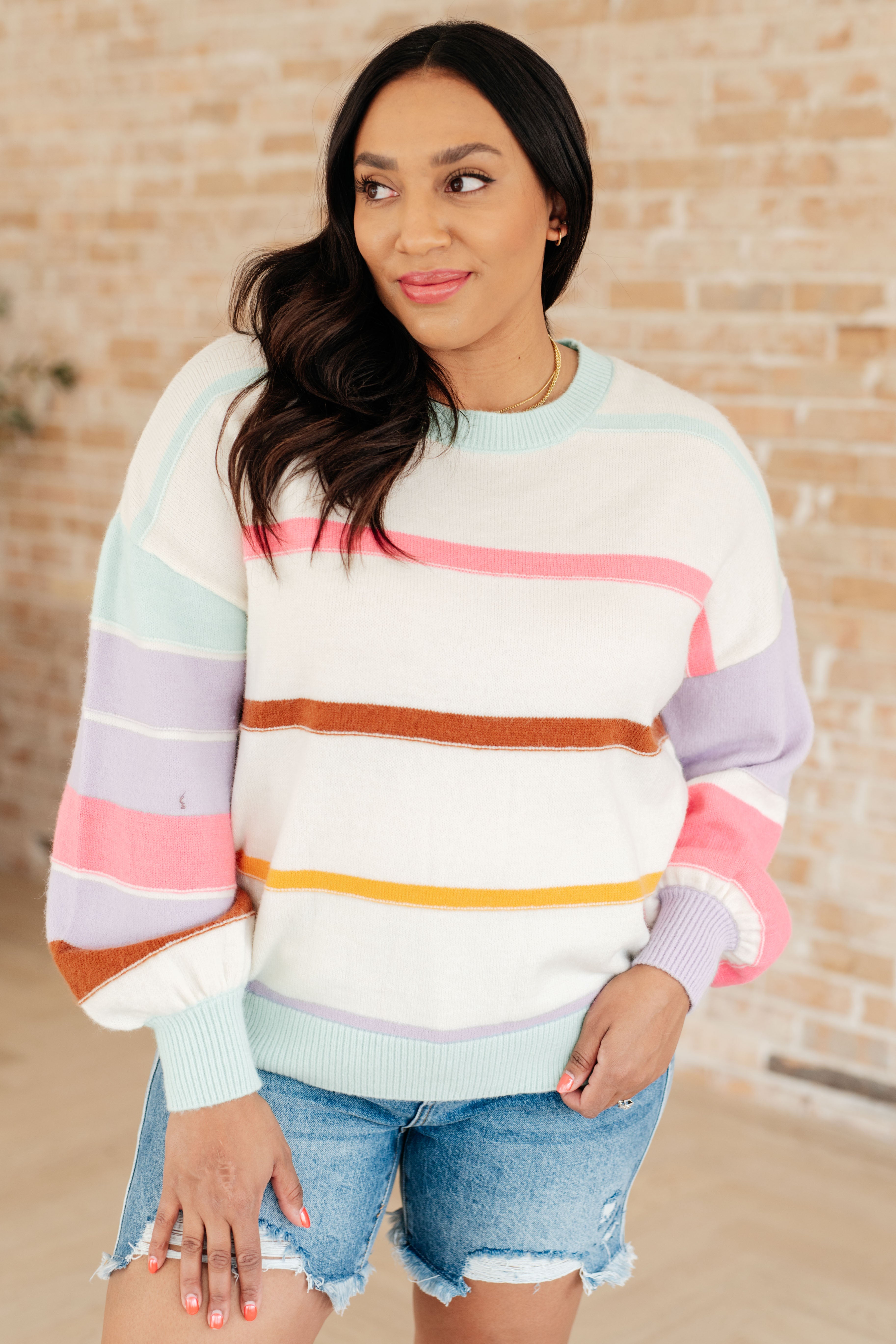 Flawless Striped Sweater - Perfect for Your Wardrobe