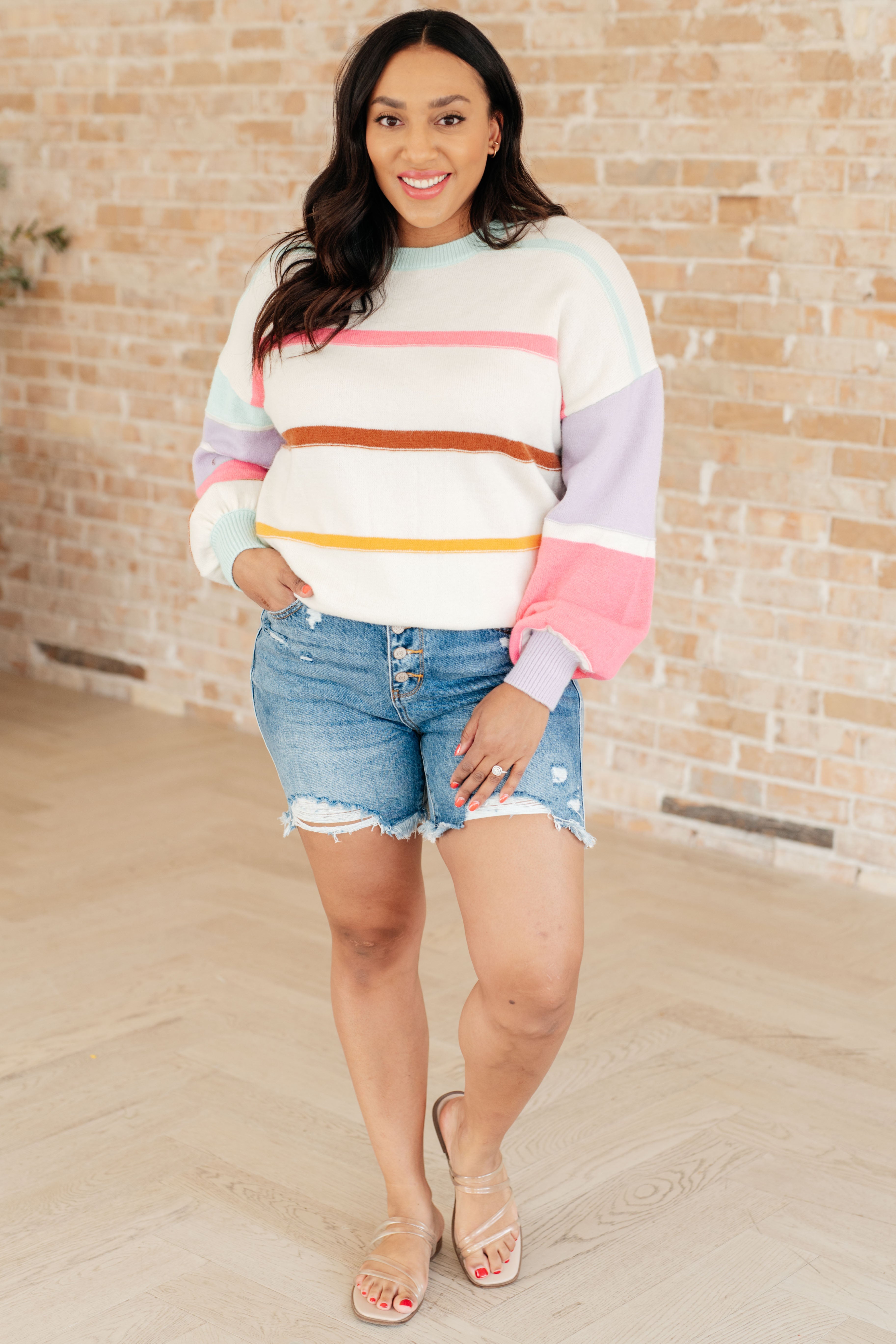 Flawless Striped Sweater - Perfect for Your Wardrobe