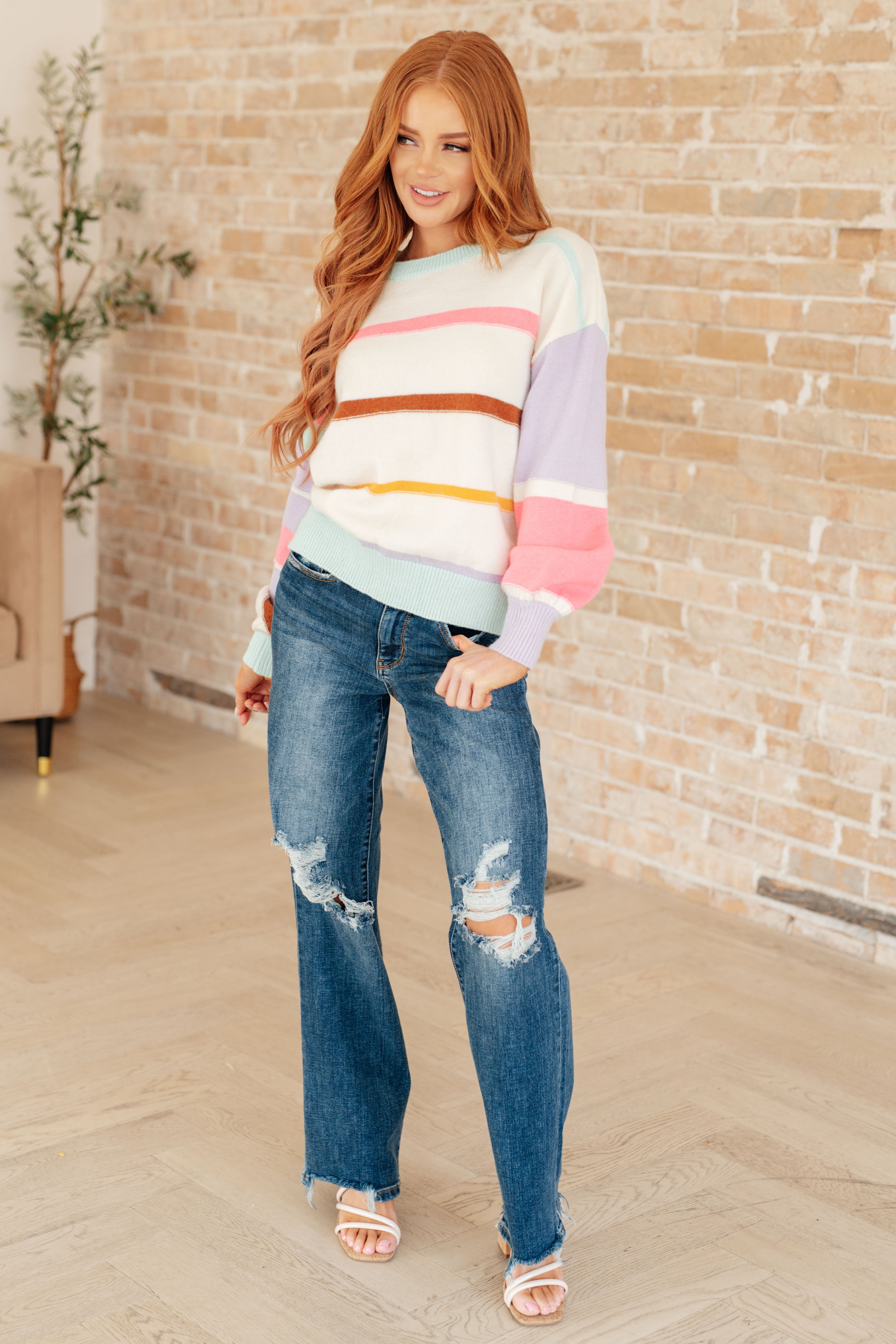 Flawless Striped Sweater - Perfect for Your Wardrobe