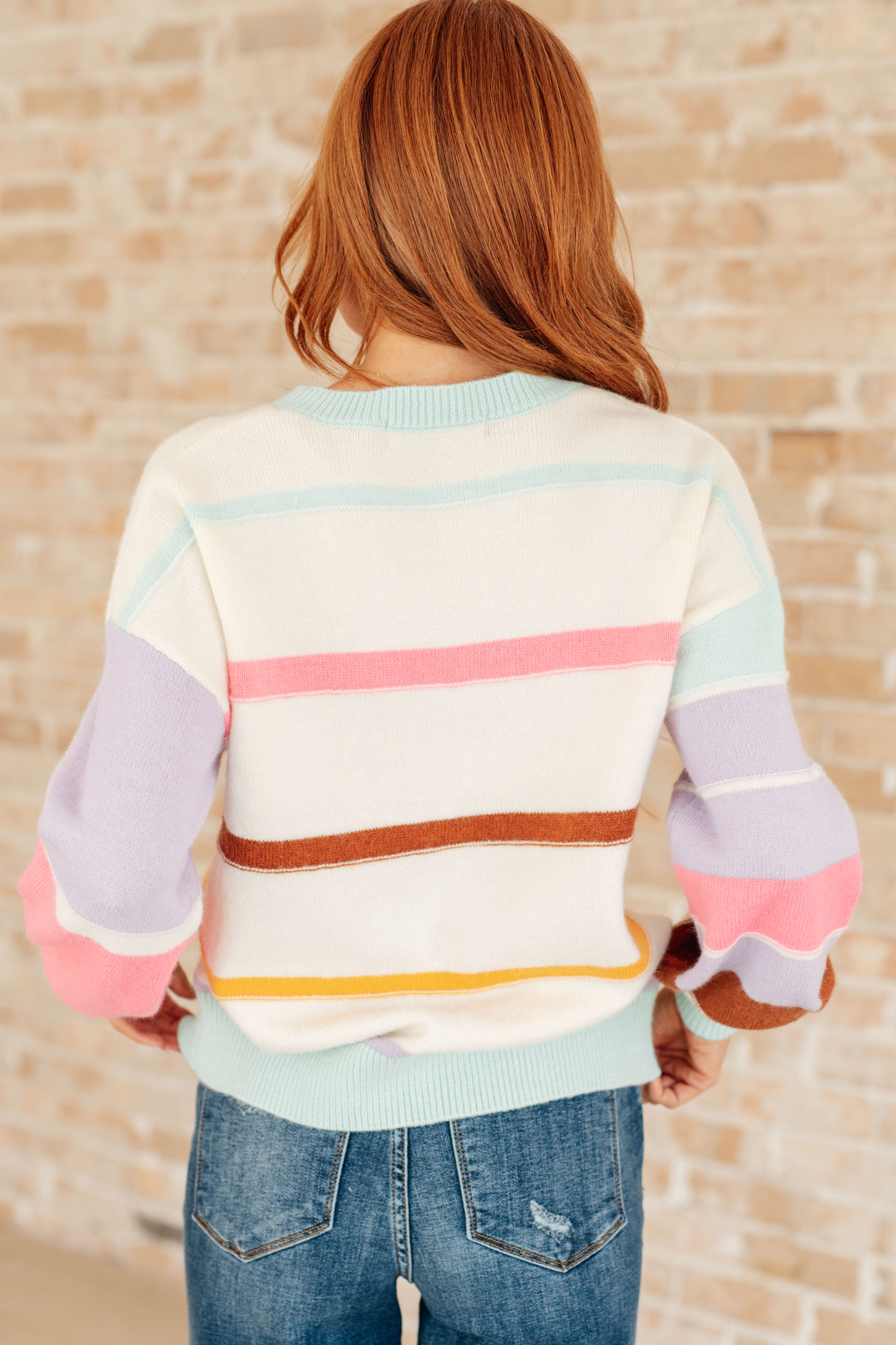 Flawless Striped Sweater - Perfect for Your Wardrobe