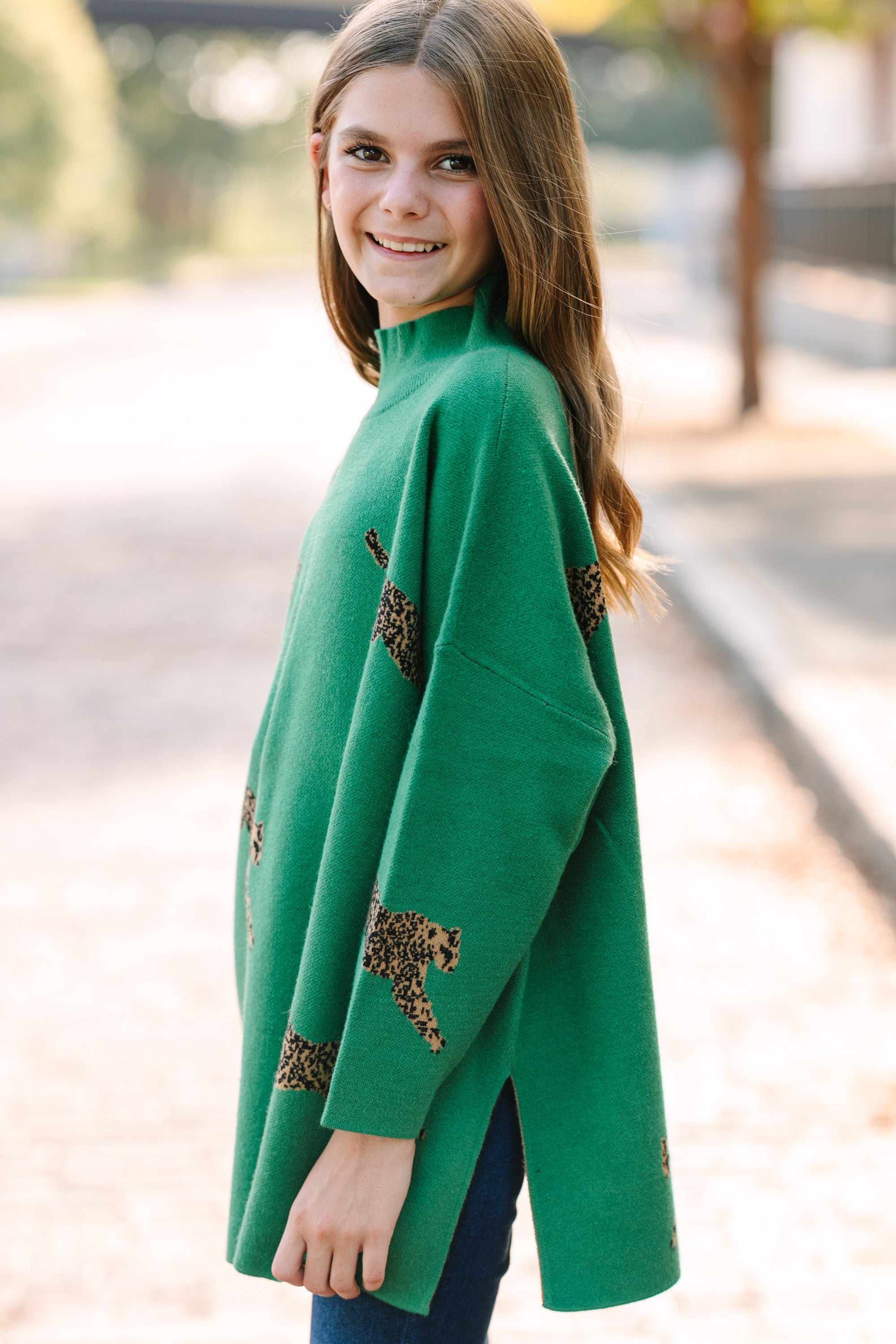 Girls Kelly Green Cheetah 3/4 Sleeve Sweater - Quick Decisions