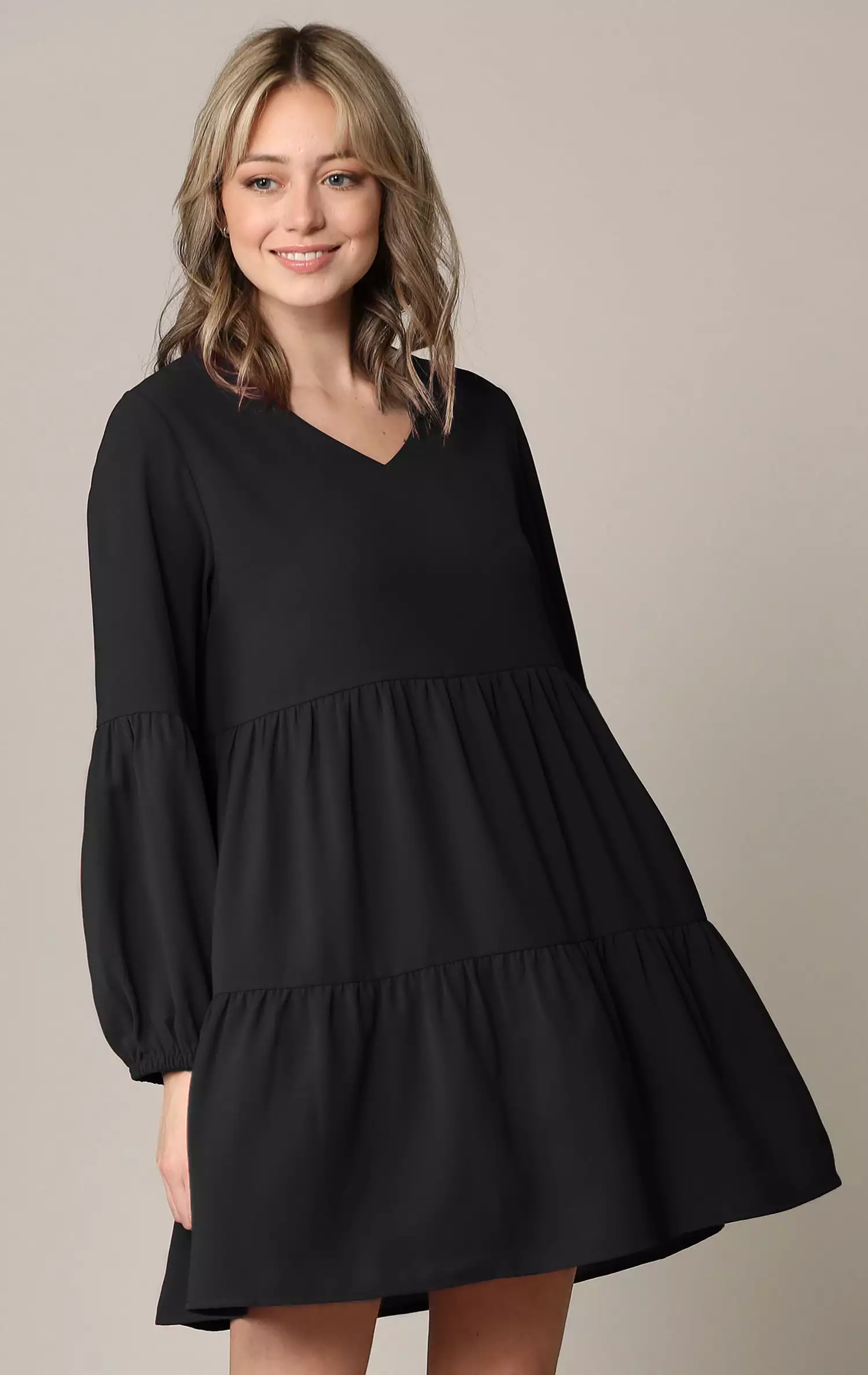 Johnny Casual Flowy Swing Shift Dress with Long Sleeves and Tiered Design