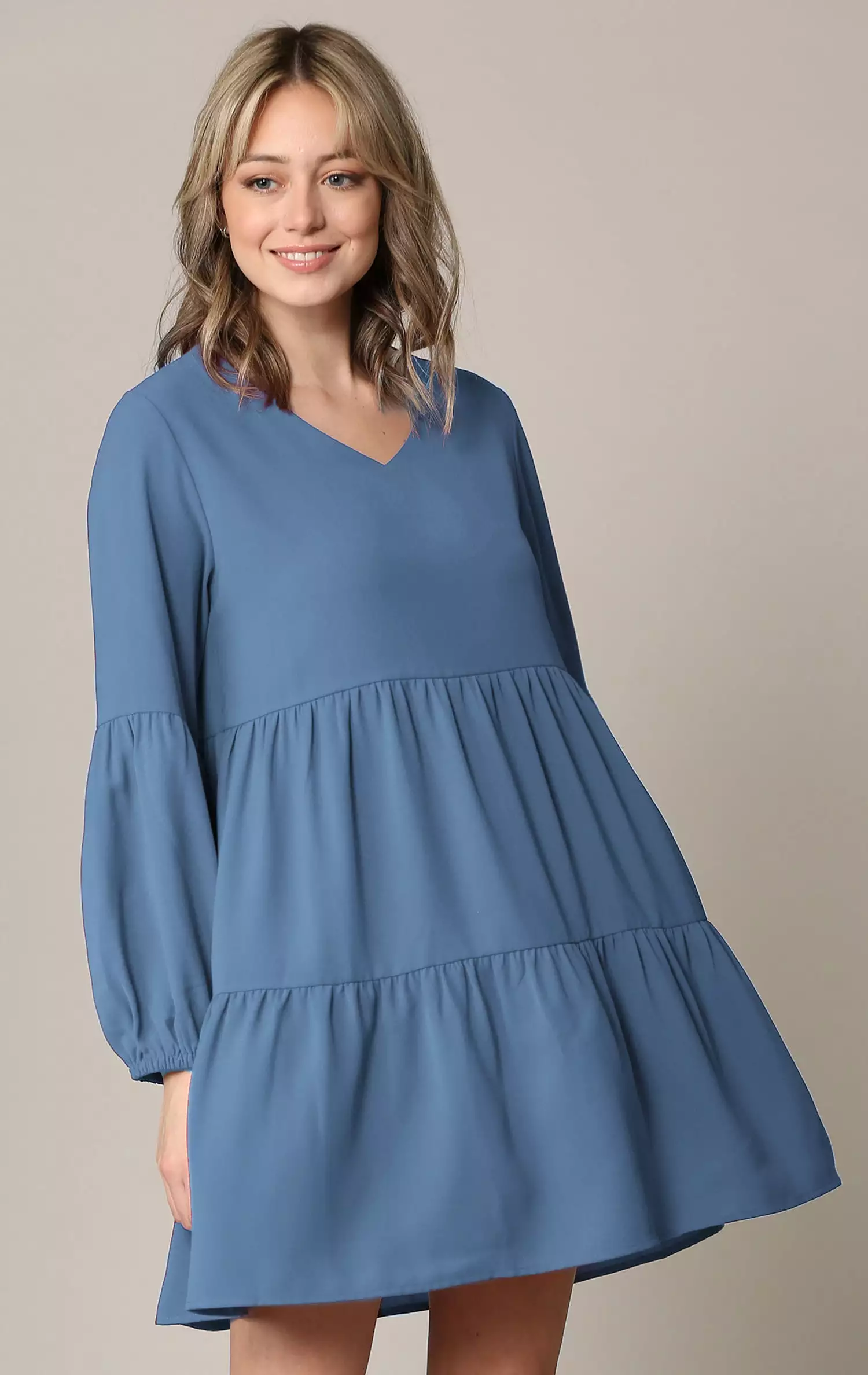 Johnny Casual Flowy Swing Shift Dress with Long Sleeves and Tiered Design