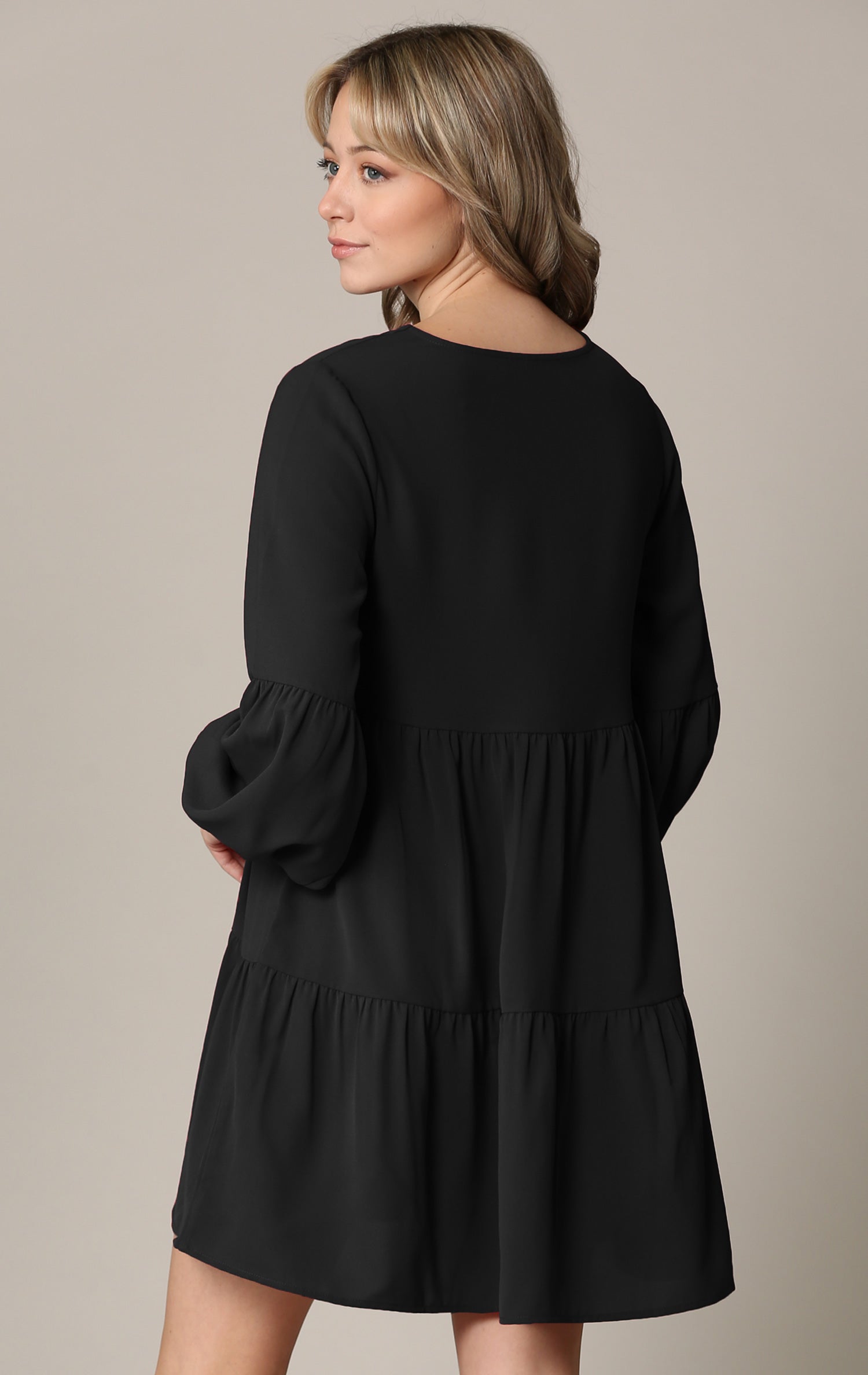 Johnny Casual Flowy Swing Shift Long Sleeve Tiered Dress