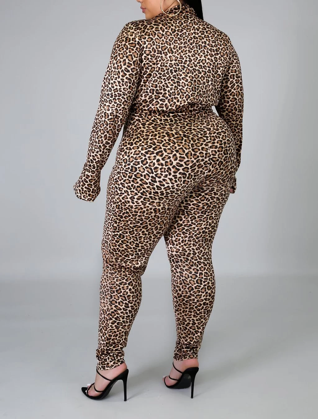 Leopard 2 Piece Set for Shopping Search
