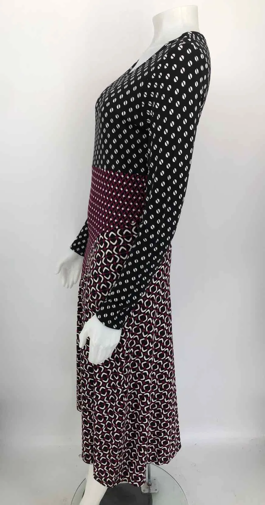 Michael Kors Black & White Wine Print Longsleeve Dress - Size 8 (M)