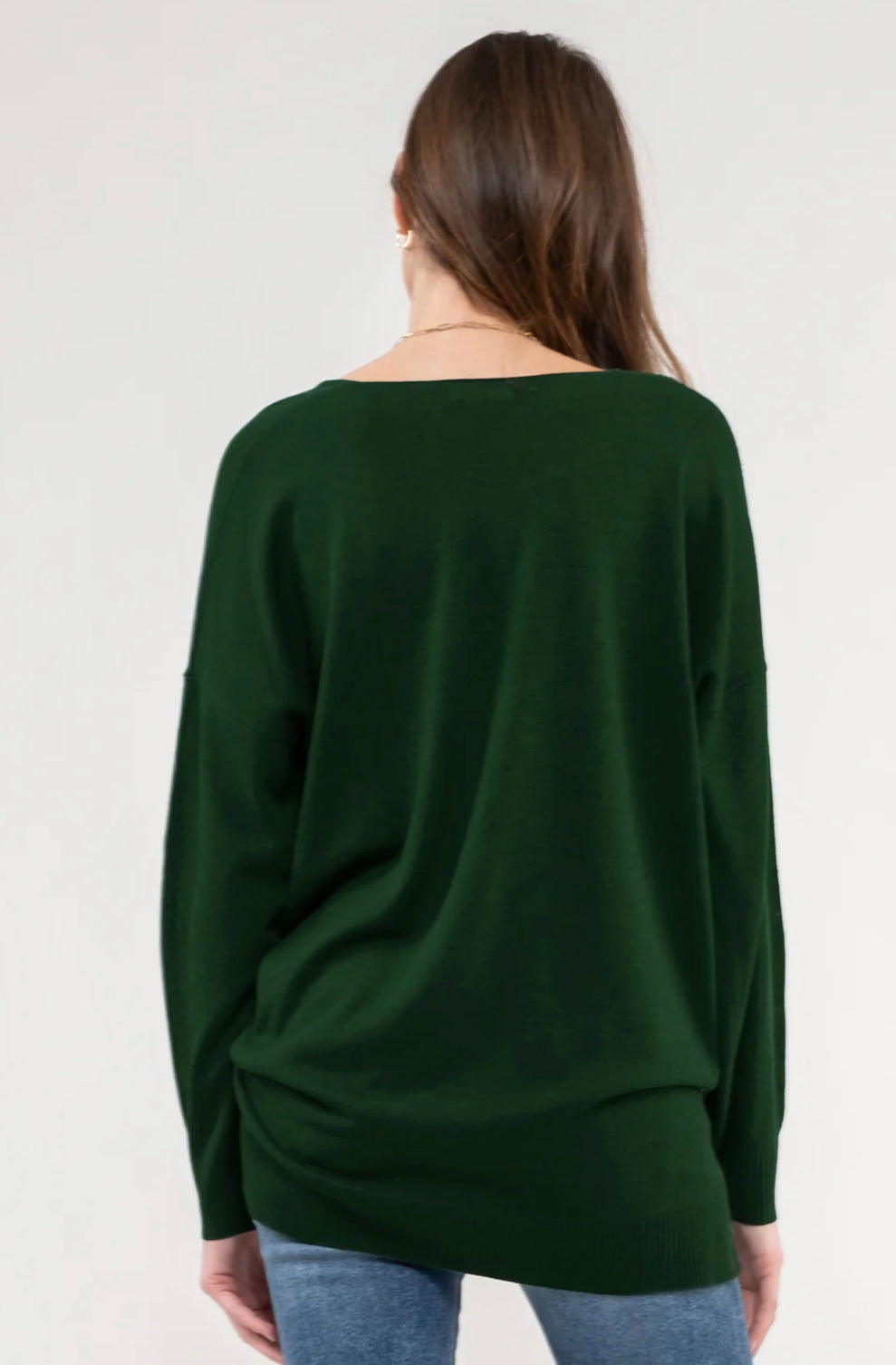 Minimalist Sweater: The Must-Have Lightweight Essential