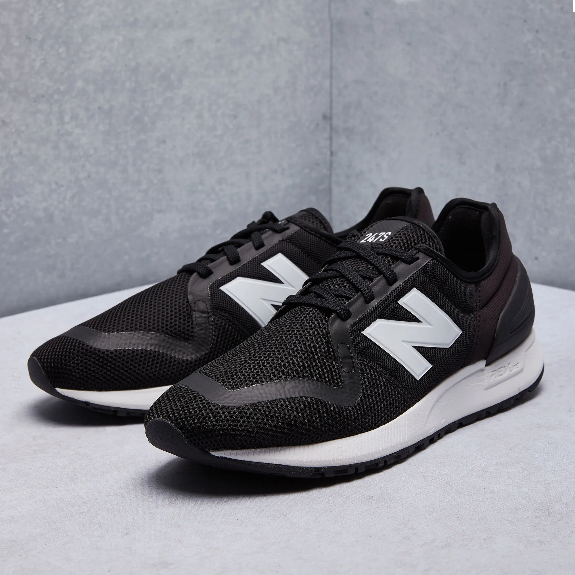 New Balance 247 sneakers