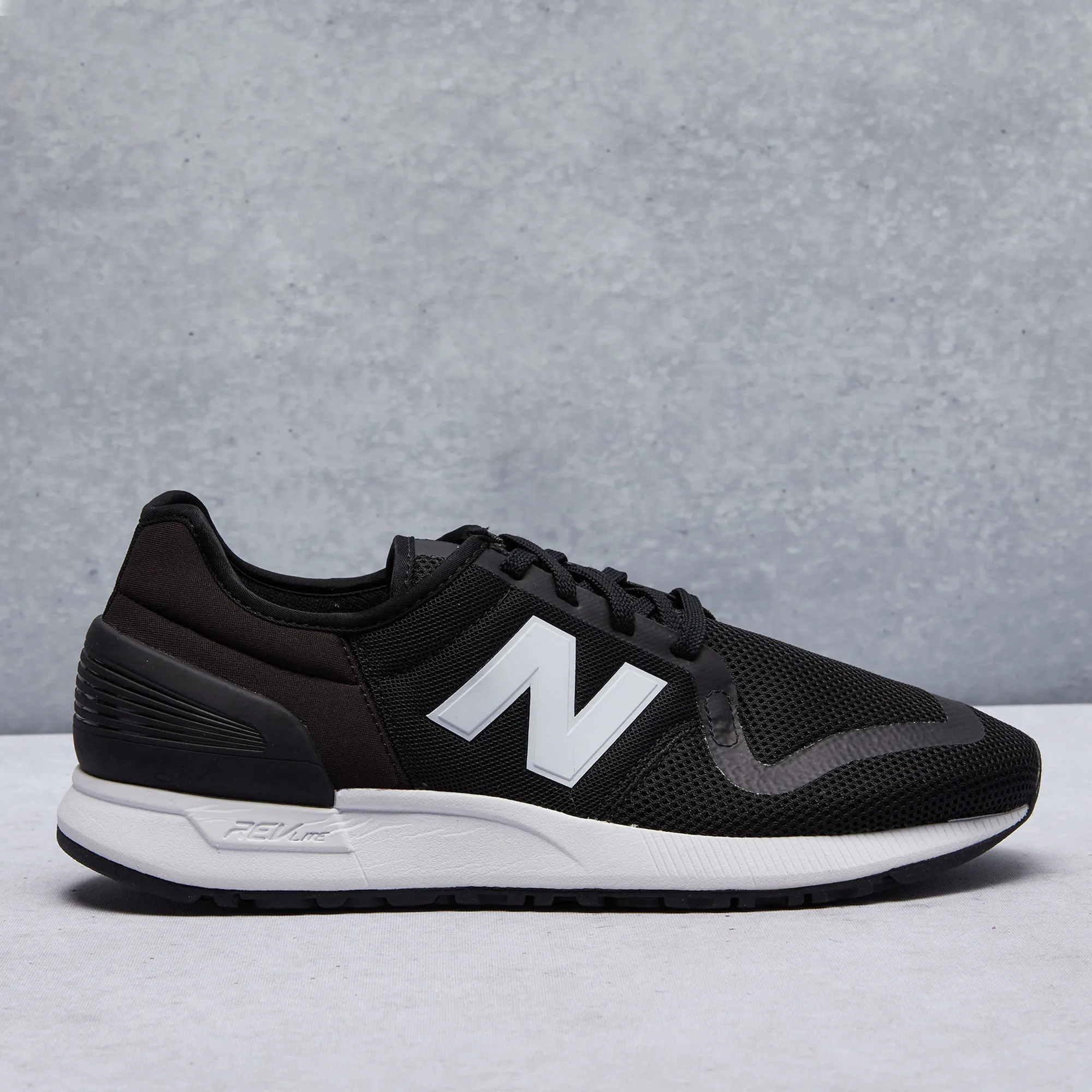 New Balance 247 sneakers