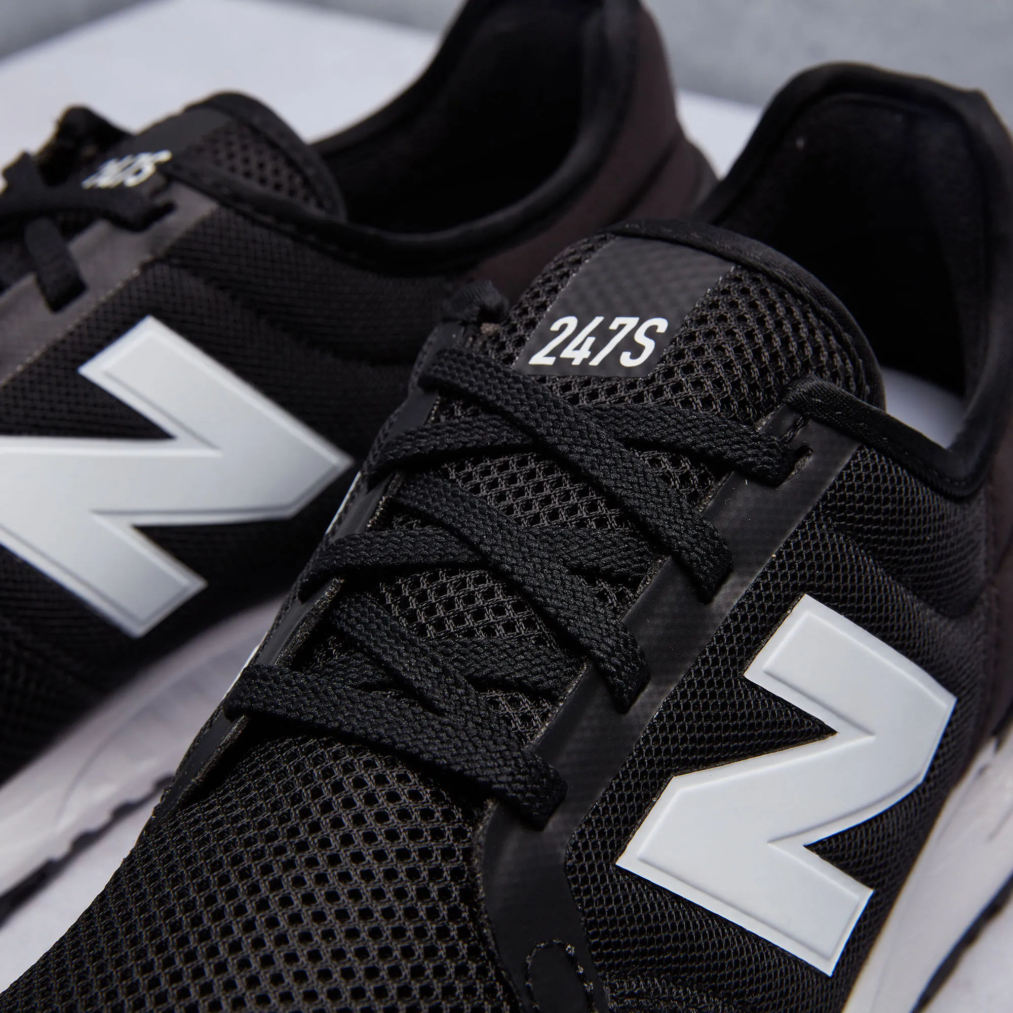 New Balance 247 sneakers