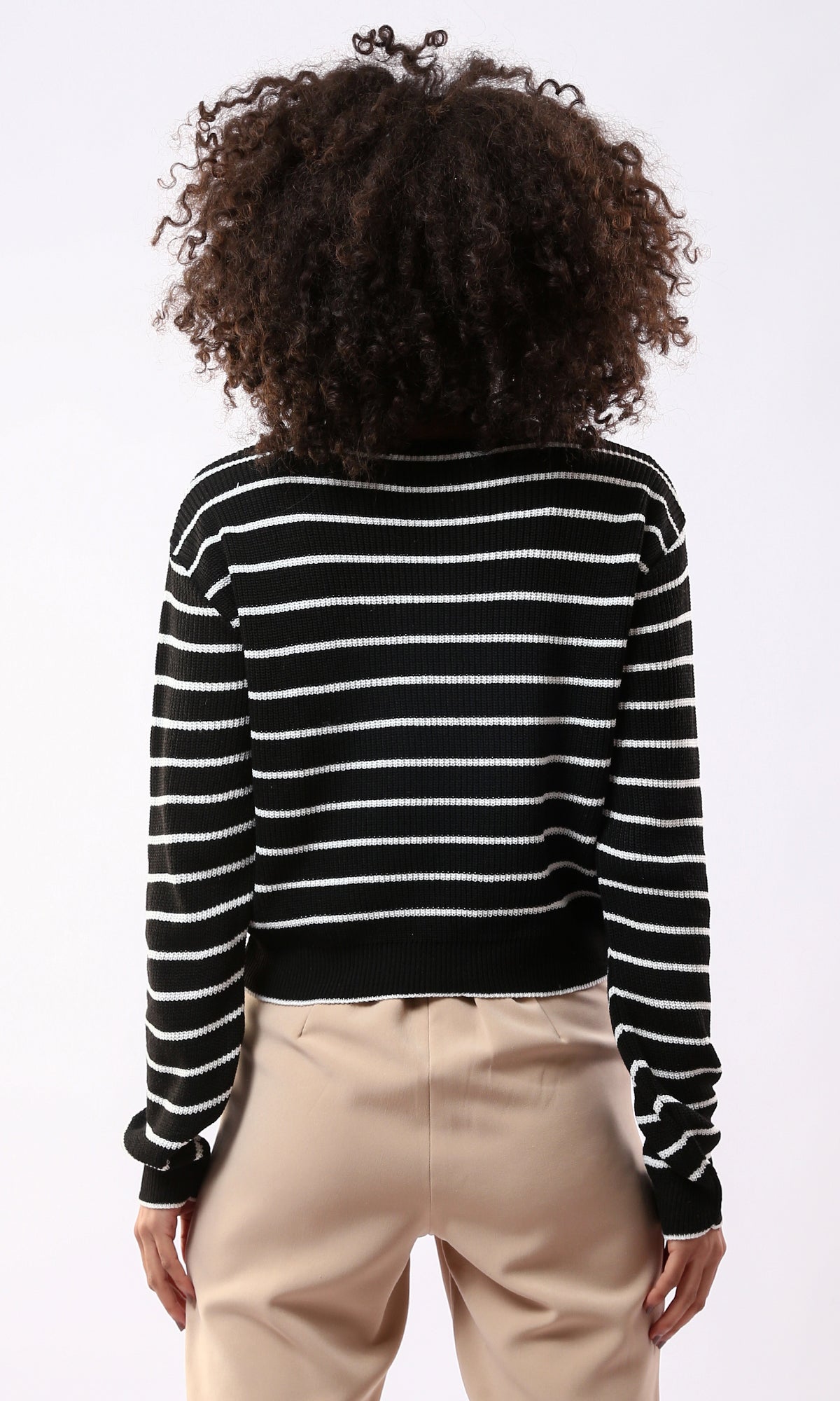 O177860 Boat Neck Striped Black & White Sweater