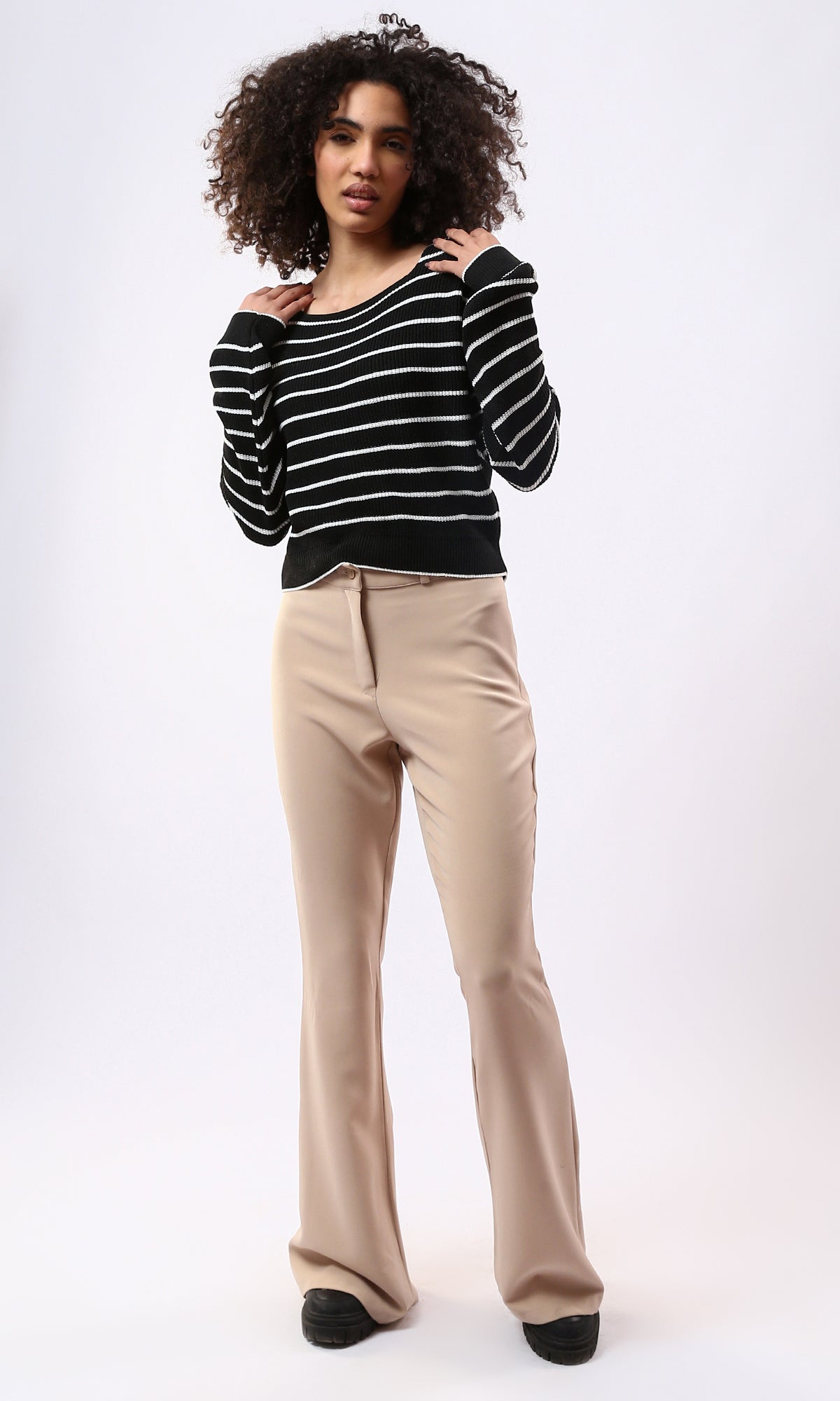 O177860 Boat Neck Striped Black & White Sweater