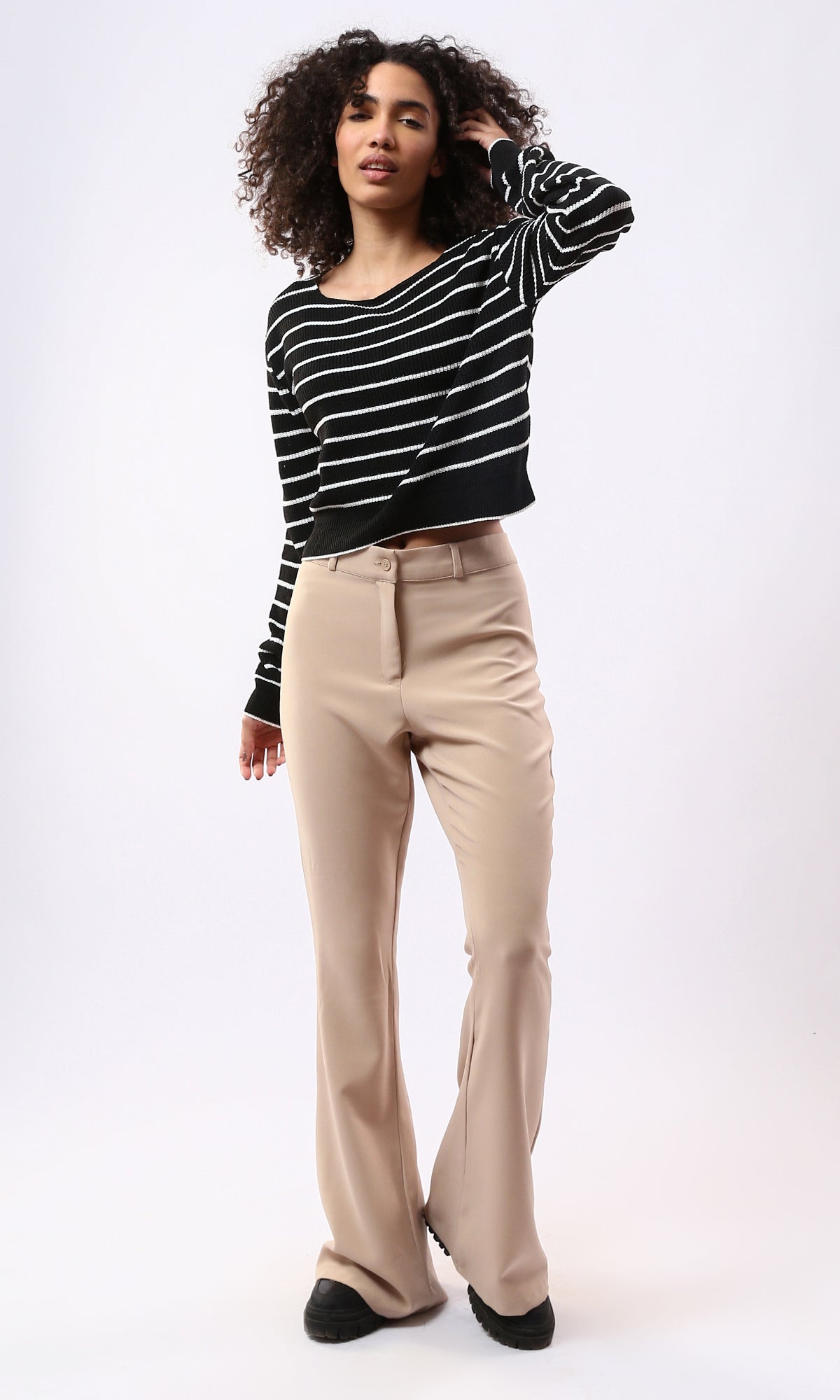 O177860 Boat Neck Striped Black & White Sweater