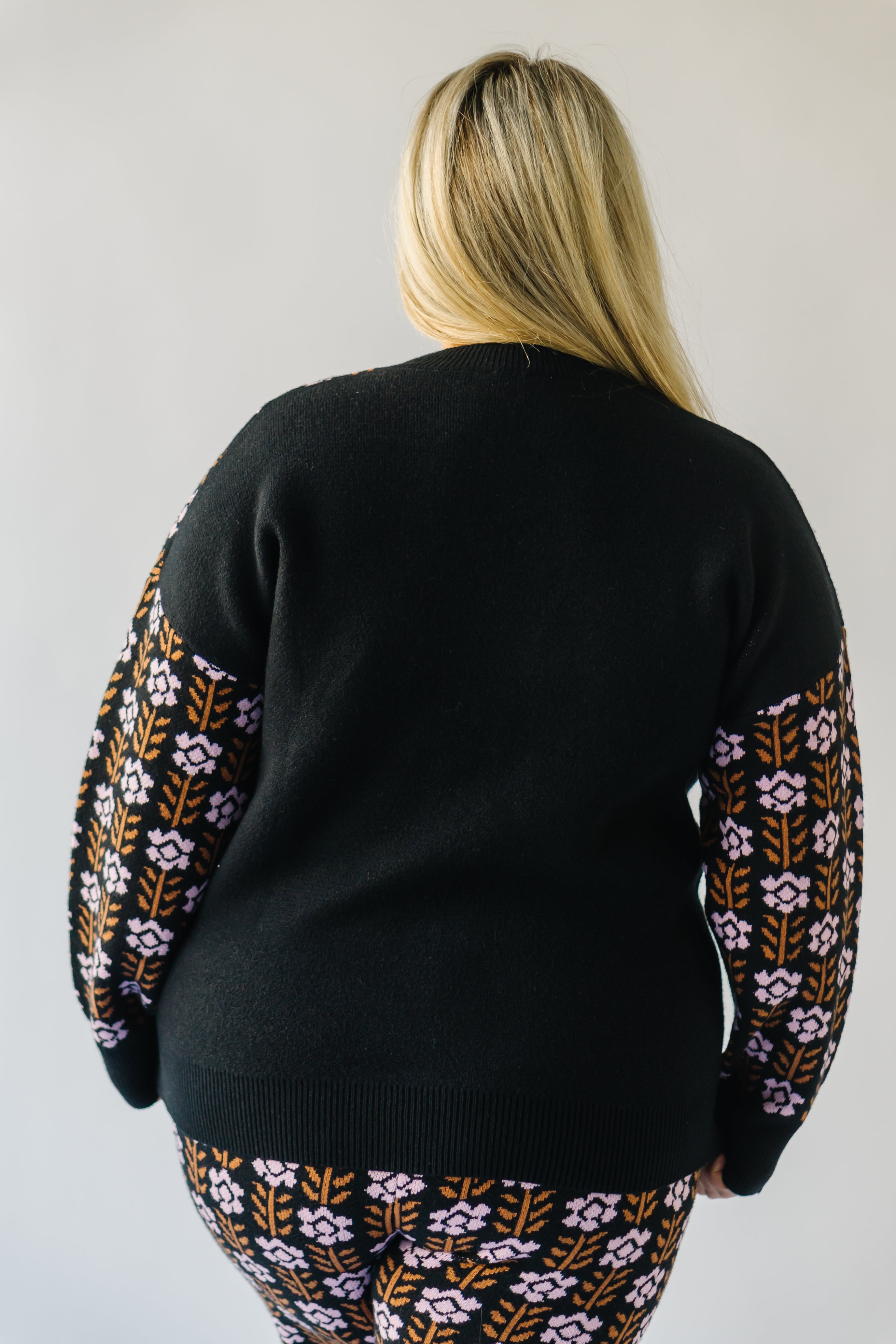 Putney Black Floral Contrast Pullover