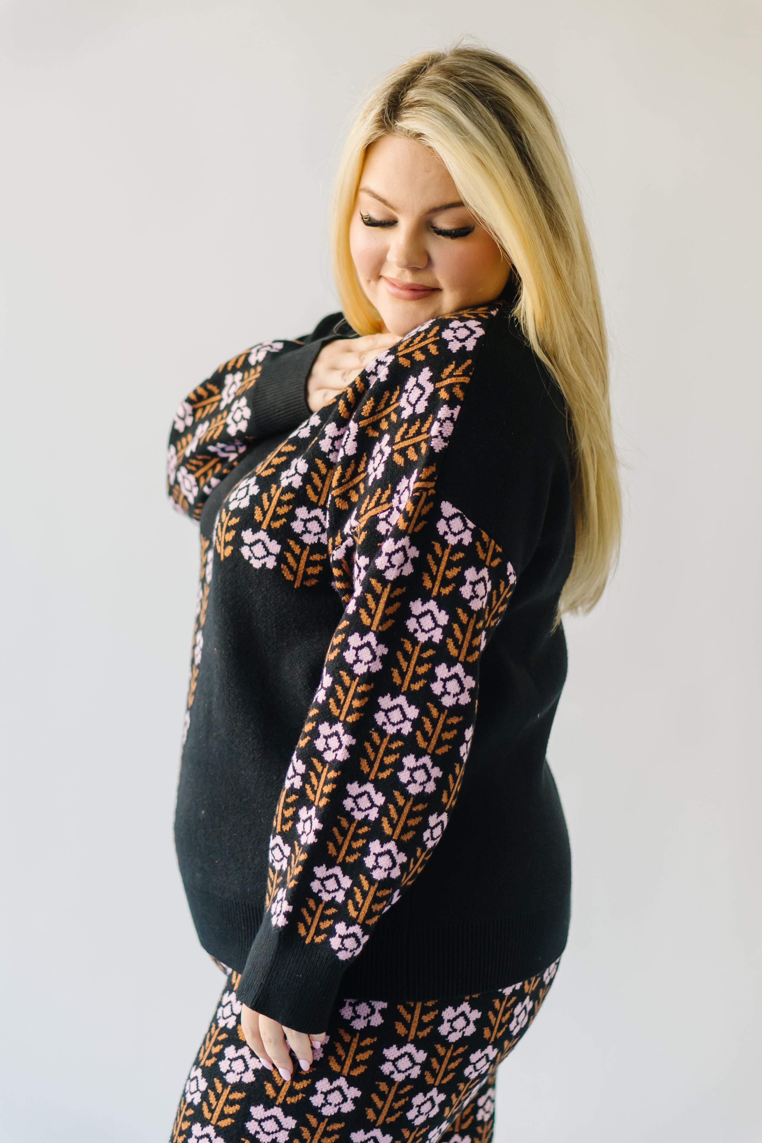 Putney Black Floral Contrast Pullover