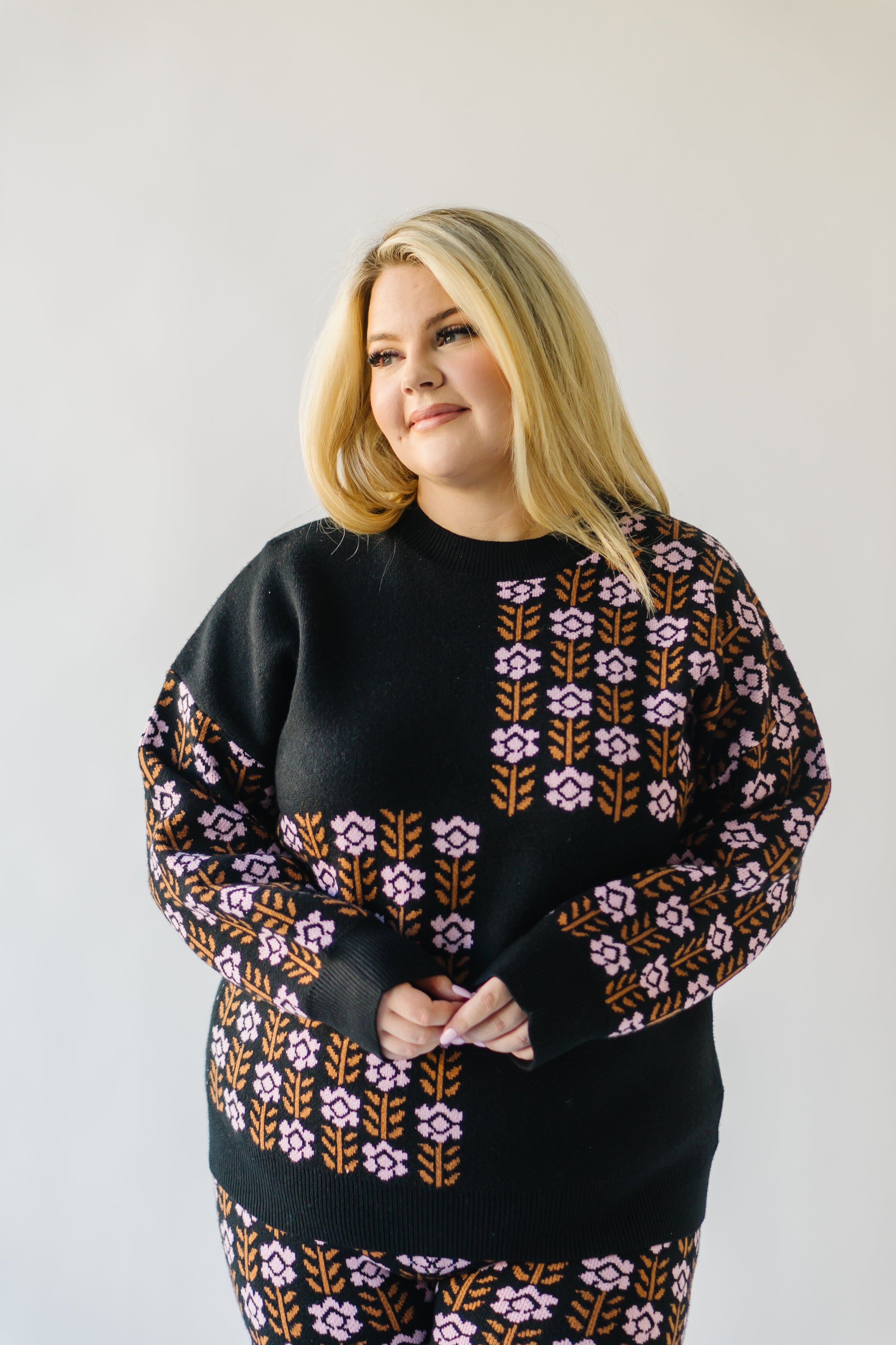 Putney Black Floral Contrast Pullover