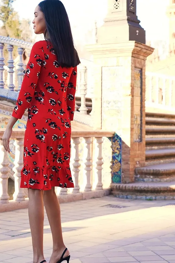 Ruffle Hem Shift Jersey Dress Red & Black Floral Print