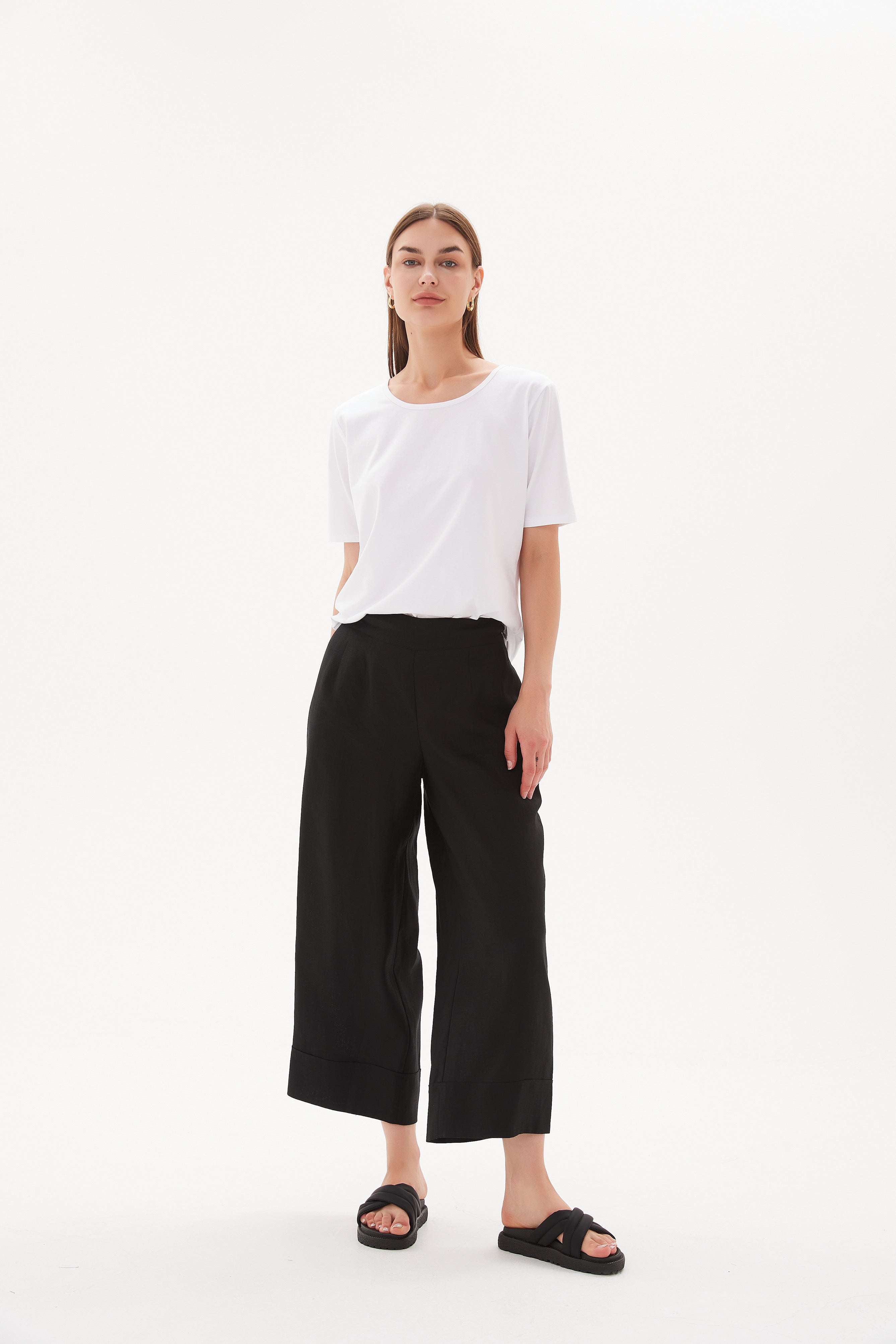 Tirelli black linen pants