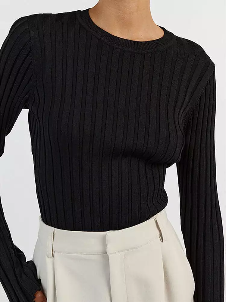 White Women's Knitted Sweater Tops - O Neck Long Sleeve Striped Sweaters