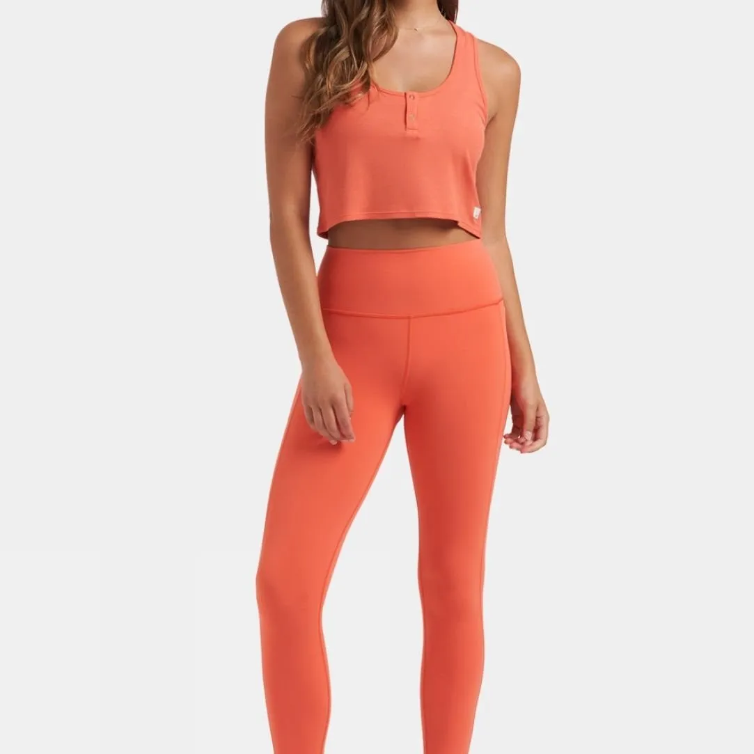 Women's Studio Leggings with Pockets